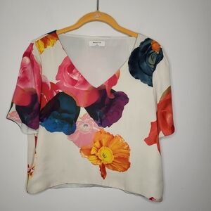 Aritzia Babaton Floral Randy Blouse Size Medium